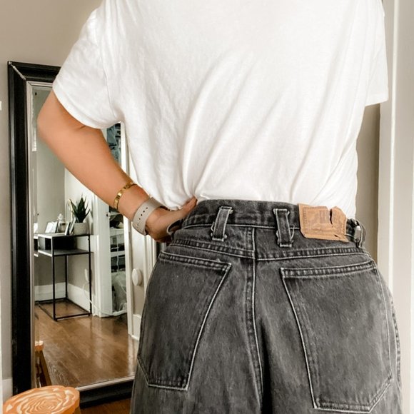 Vintage Slouchy High Waisted Jeans - Picture 13 of 15